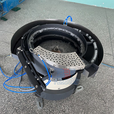 Tốc độ dựa trên yêu cầu của khách hàng Máy cấp liệu rung 500mm x 500mm x 400mm Hoàn thiện bề mặt đánh bóng hoặc phủ PU