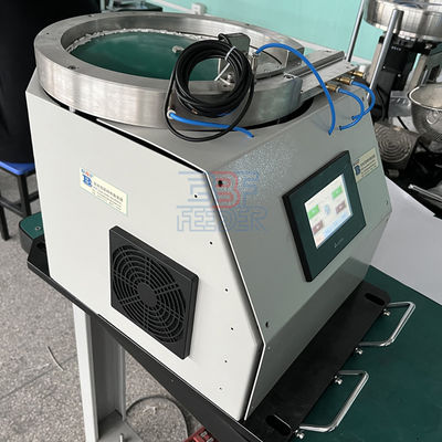 Máy cấp đĩa ly ly trung tâm có thể điều chỉnh tốc độ cho các bộ phận nhựa